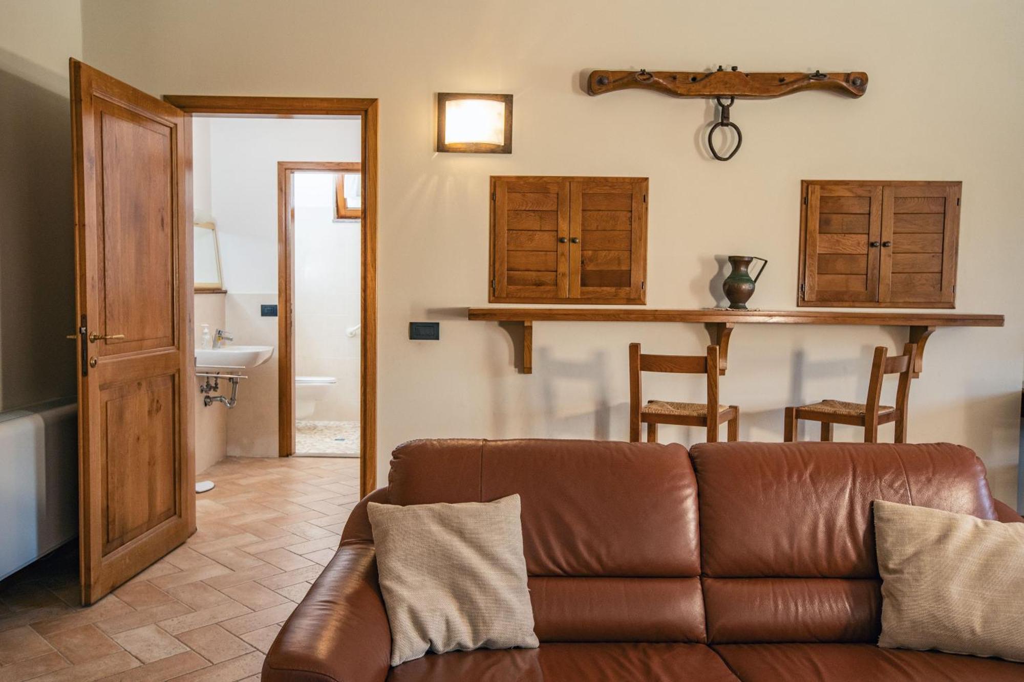 Cerqua Rosara Residence Valtopina Camera foto